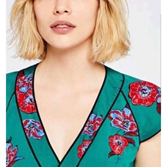 NWT Womens Find Plus Faux Wrap Floral Asymmetrical Midi Dress - Sz 2X - Picture 2 of 5
